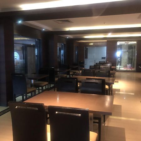 Hotel Shaans Tiruchirappalli Exterior photo