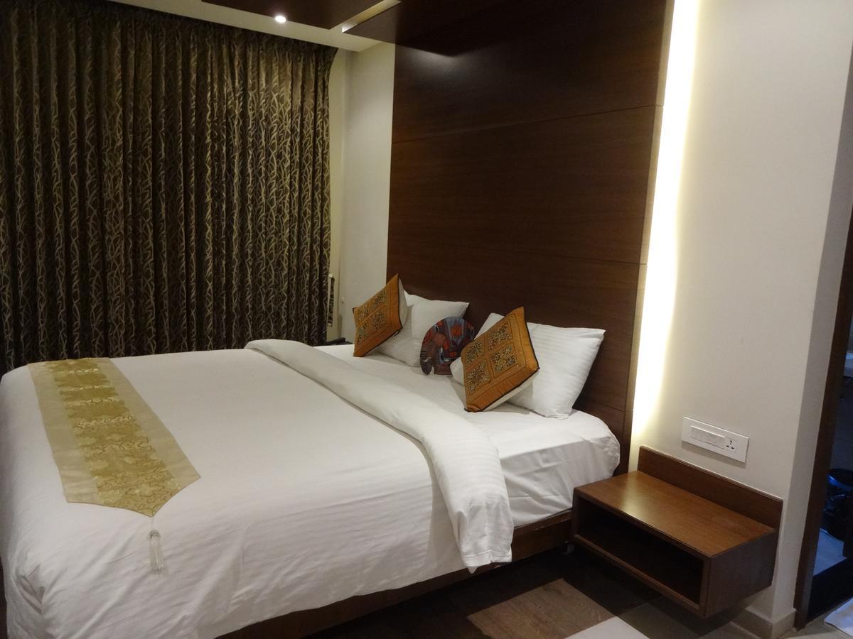 Hotel Shaans Tiruchirappalli Exterior photo